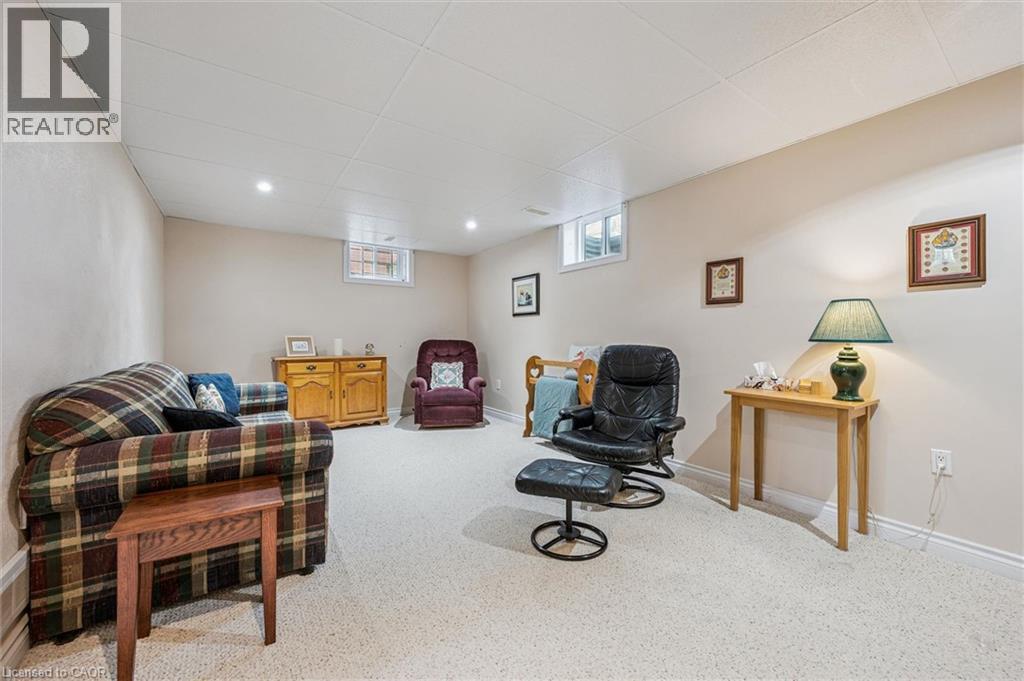 39 CHARLOTTE Crescent thumbnail 31
