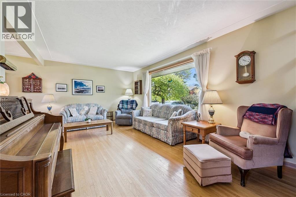 39 CHARLOTTE Crescent thumbnail 7