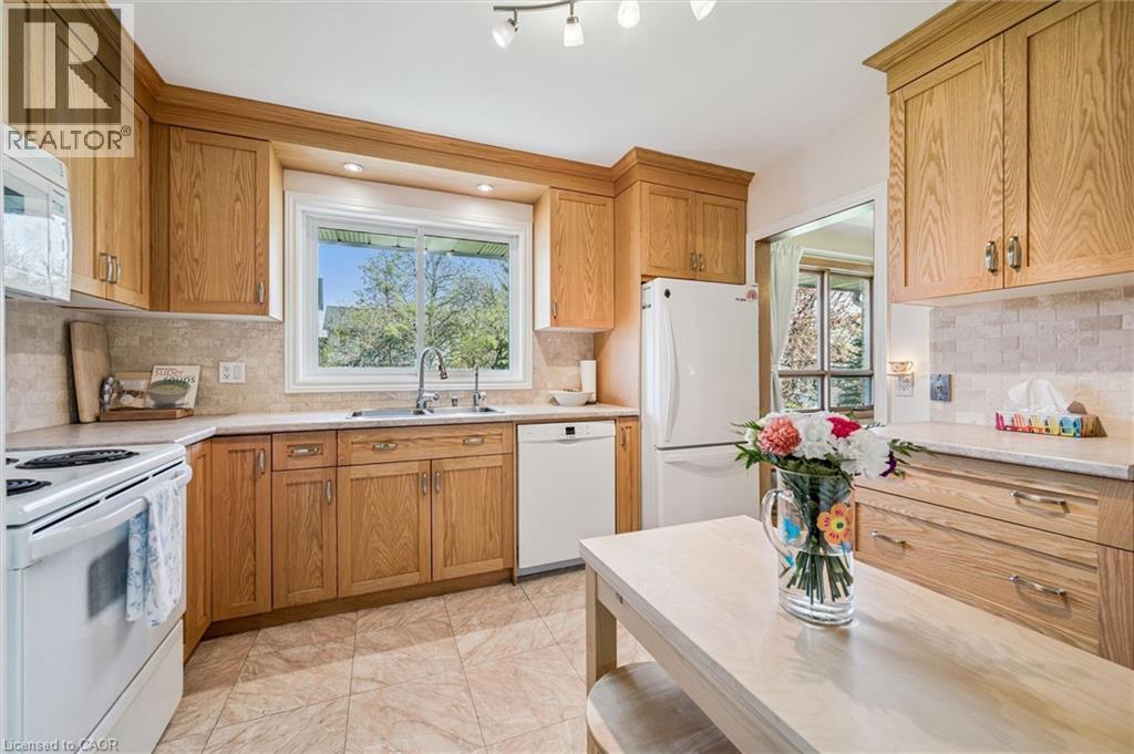 39 CHARLOTTE Crescent thumbnail 13