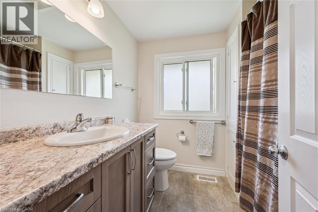 39 CHARLOTTE Crescent thumbnail 19