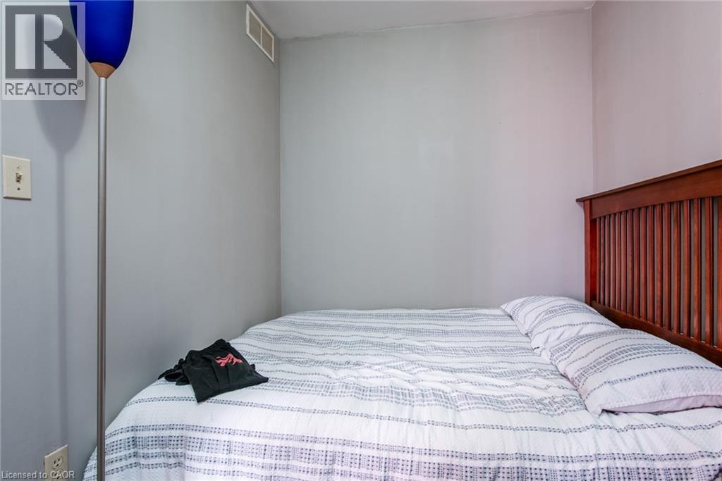 660 KING Street E thumbnail 30