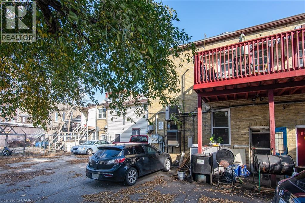 660 KING Street E thumbnail 5