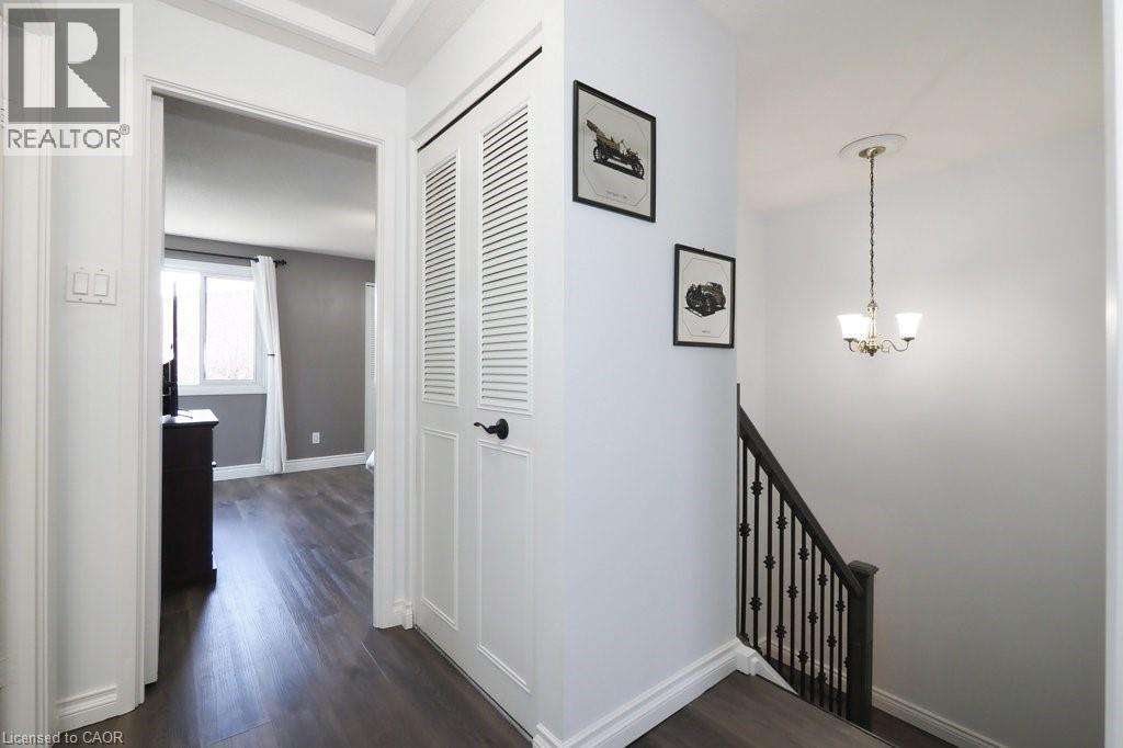 279 SANDOWNE Drive Unit# 32 thumbnail 19