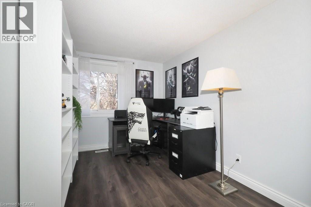 279 SANDOWNE Drive Unit# 32 thumbnail 26