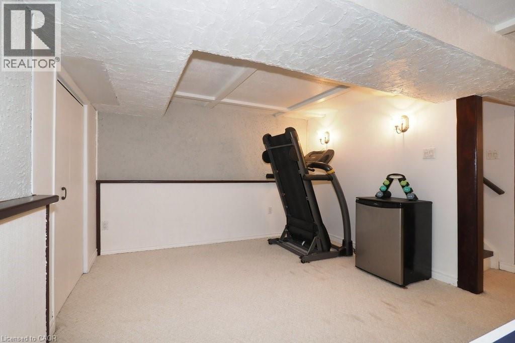 279 SANDOWNE Drive Unit# 32 thumbnail 33
