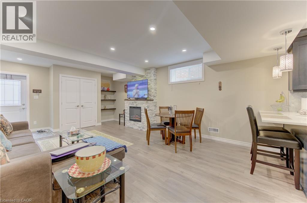 369 ZELLER Drive thumbnail 27