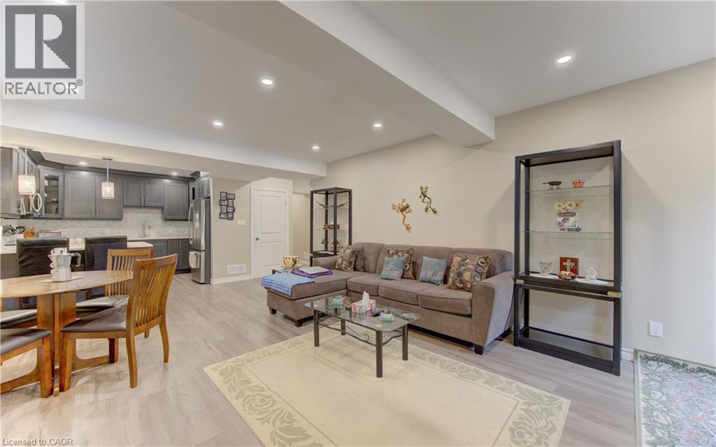 369 ZELLER Drive thumbnail 29