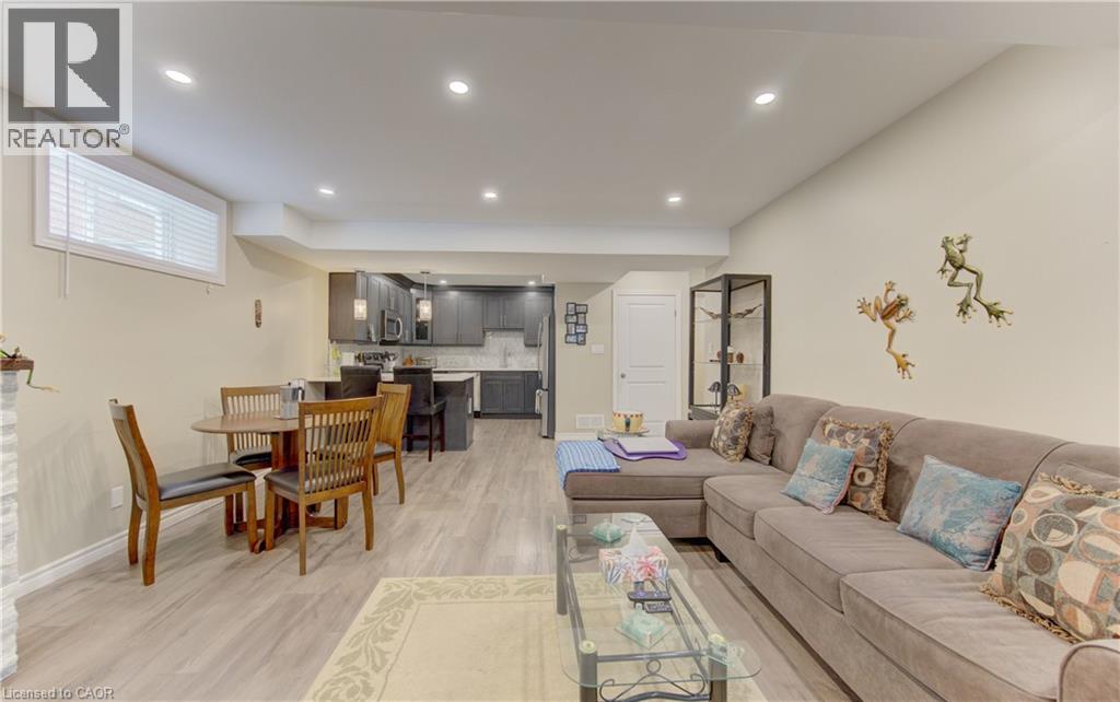 369 ZELLER Drive thumbnail 30