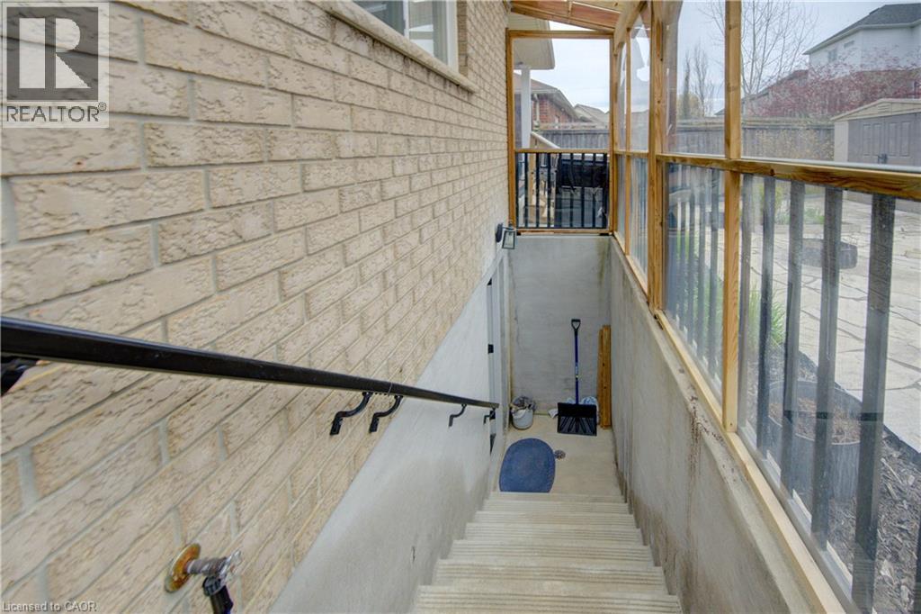 369 ZELLER Drive thumbnail 31
