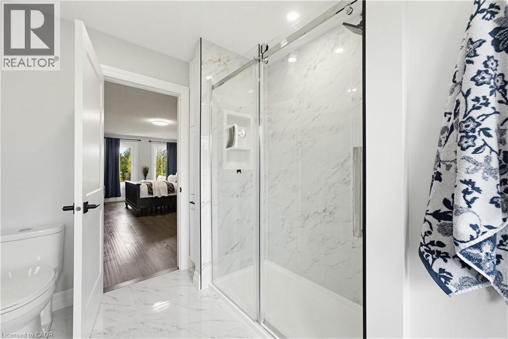 15 DANUBE Drive thumbnail 26