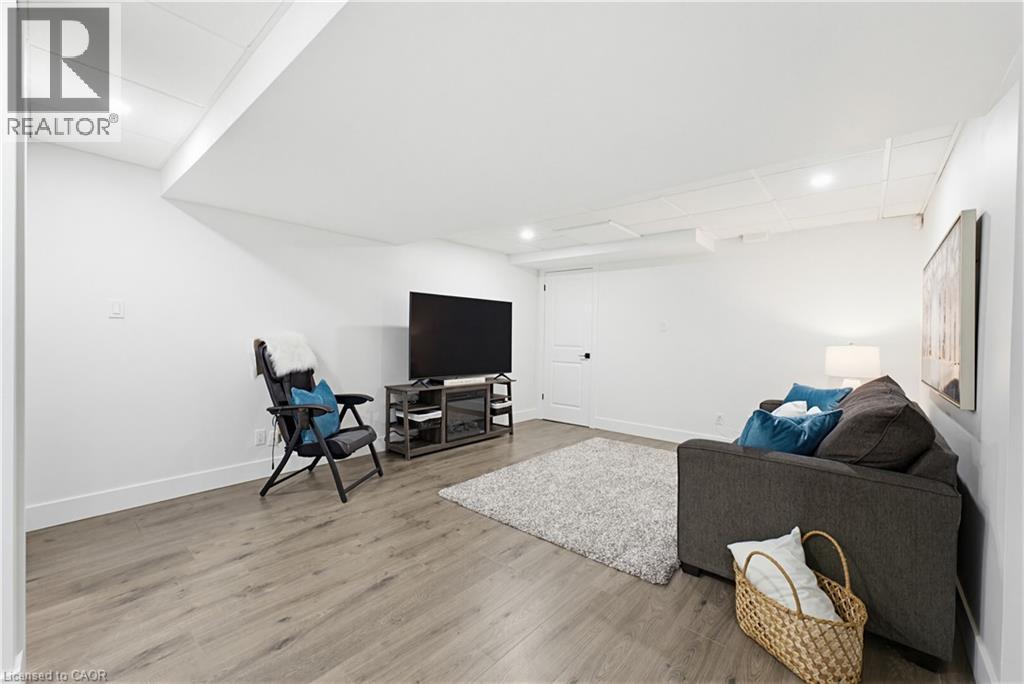 15 DANUBE Drive thumbnail 33
