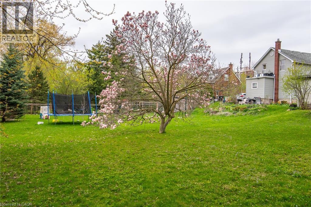 143 BRIDGEPORT Road thumbnail 18