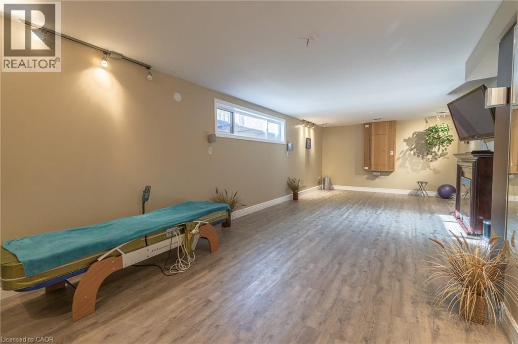 11 BELMONT Avenue W thumbnail 13