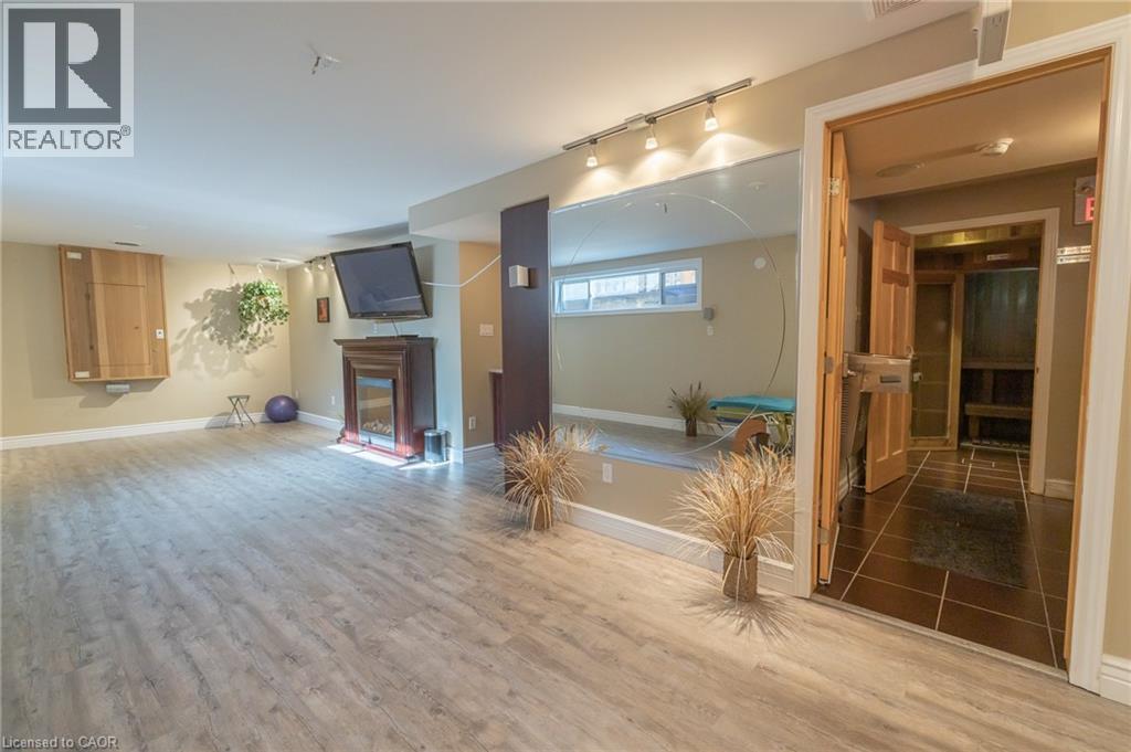 11 BELMONT Avenue W thumbnail 15