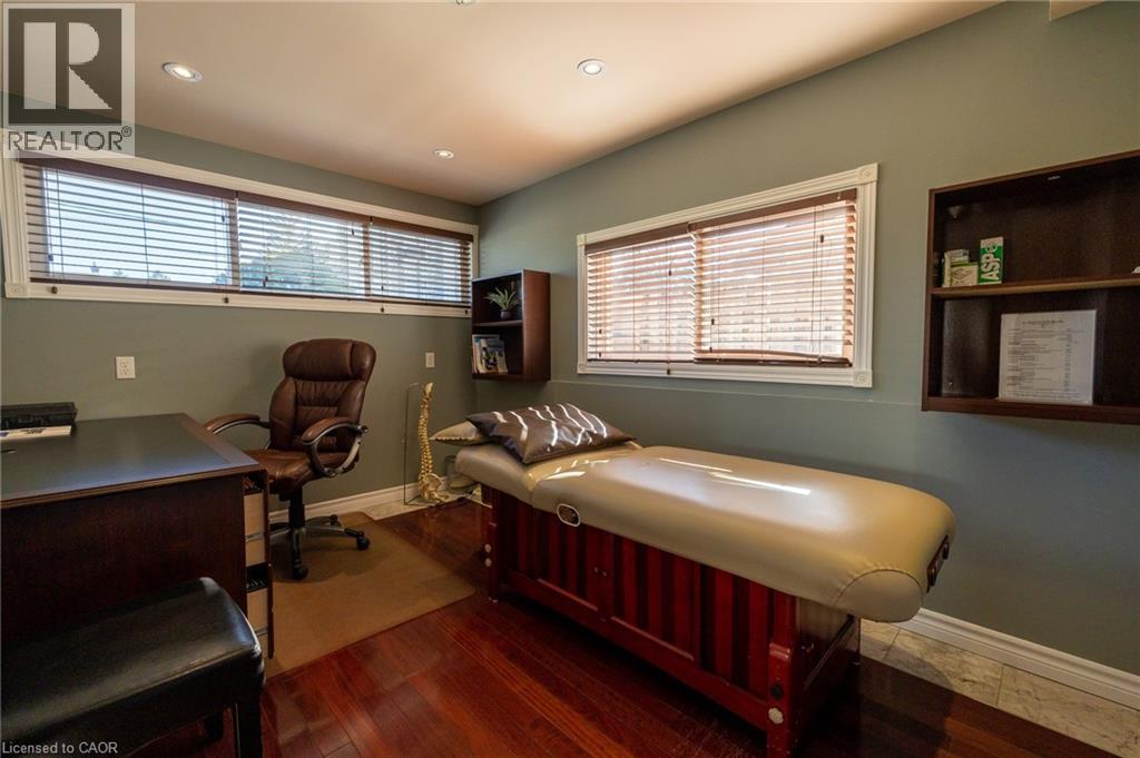 11 BELMONT Avenue W thumbnail 16