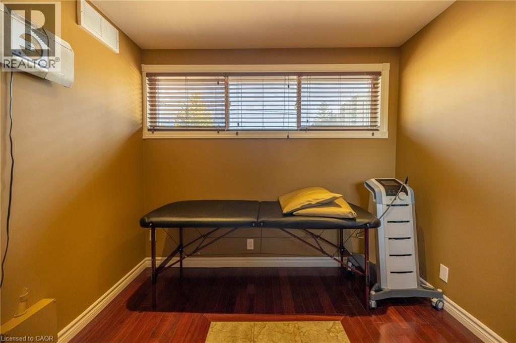 11 BELMONT Avenue W thumbnail 17