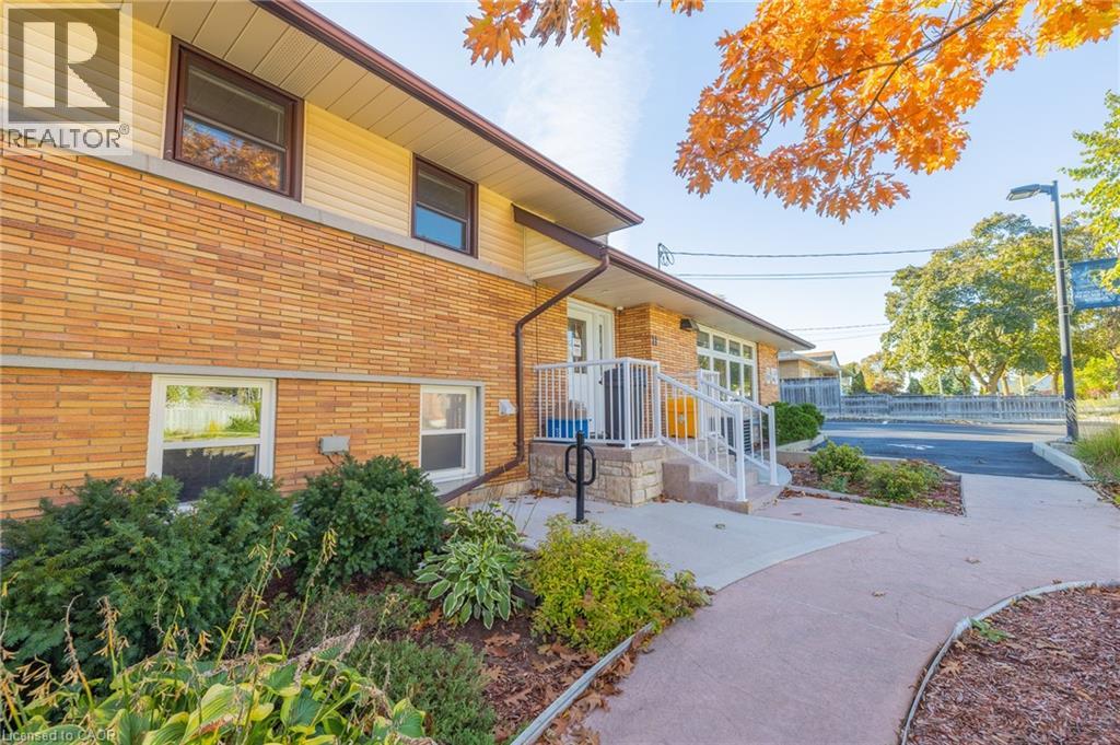 11 BELMONT Avenue W thumbnail 2