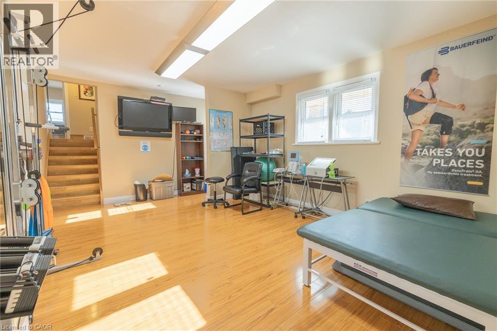 11 BELMONT Avenue W thumbnail 20