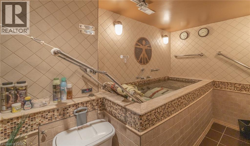 11 BELMONT Avenue W thumbnail 24