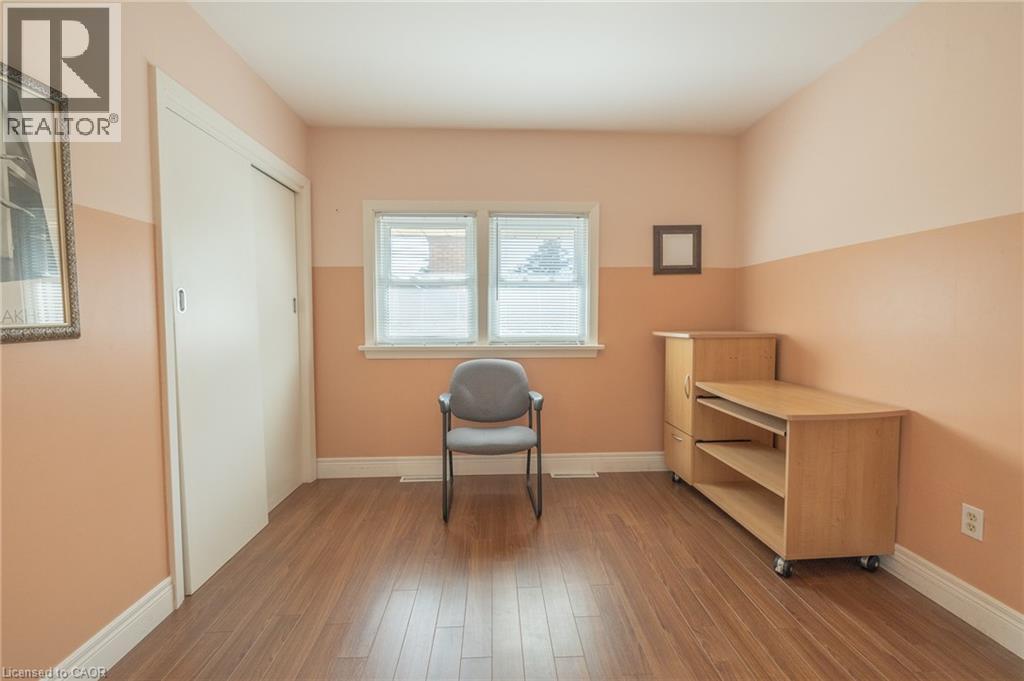 11 BELMONT Avenue W thumbnail 28
