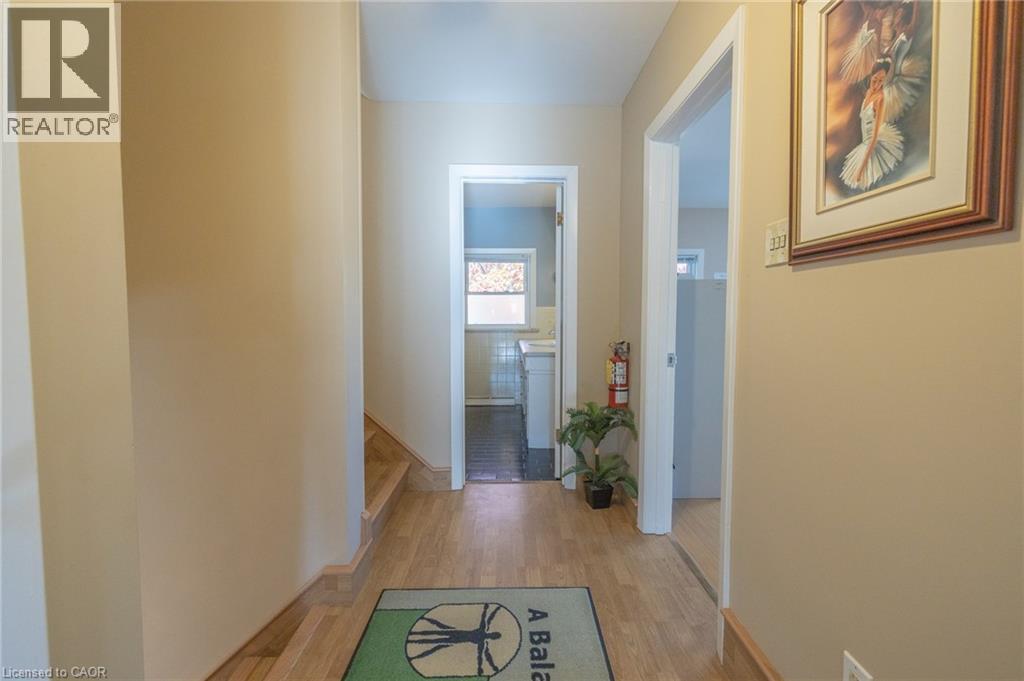 11 BELMONT Avenue W thumbnail 29