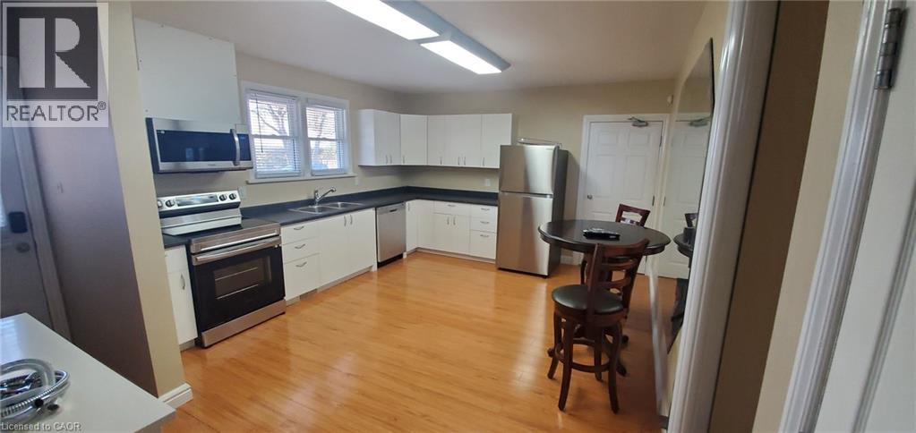 11 BELMONT Avenue W thumbnail 5