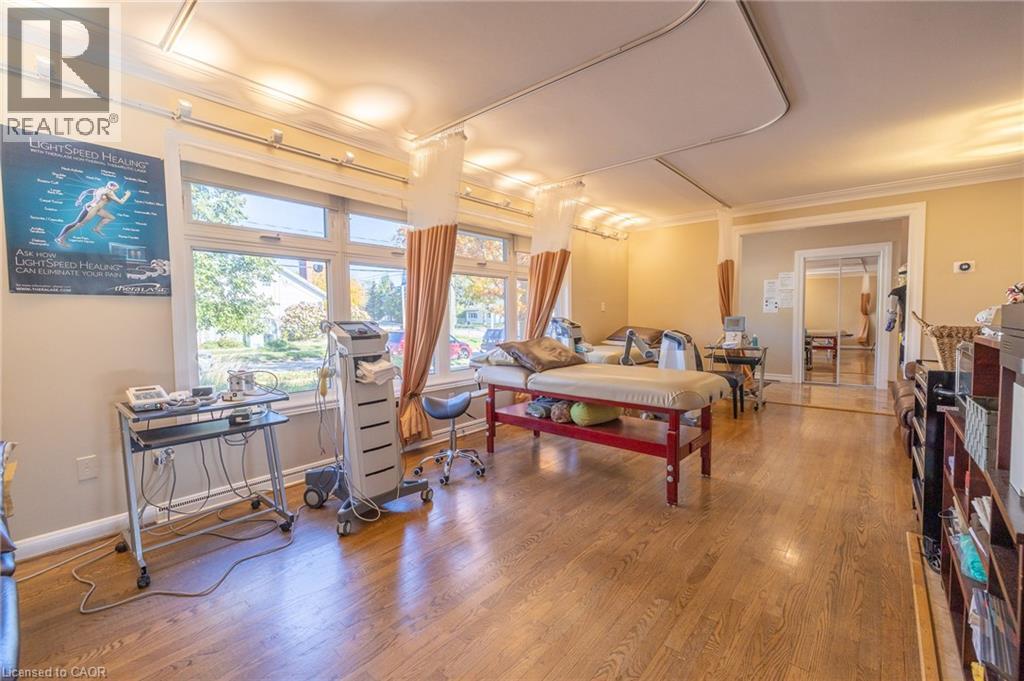 11 BELMONT Avenue W thumbnail 7