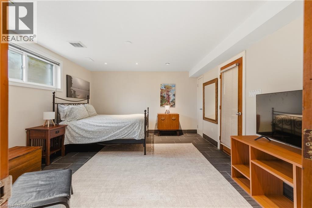 459 LEE Avenue thumbnail 34