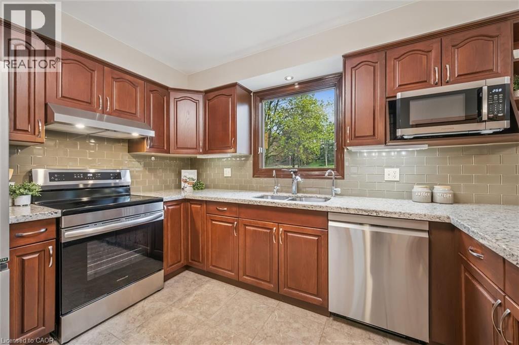 82 CORFIELD Drive thumbnail 15