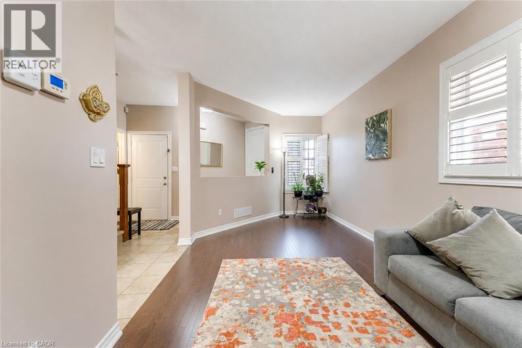 10 SANDYBAY Avenue thumbnail 5