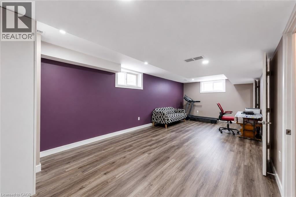 10 SANDYBAY Avenue thumbnail 35