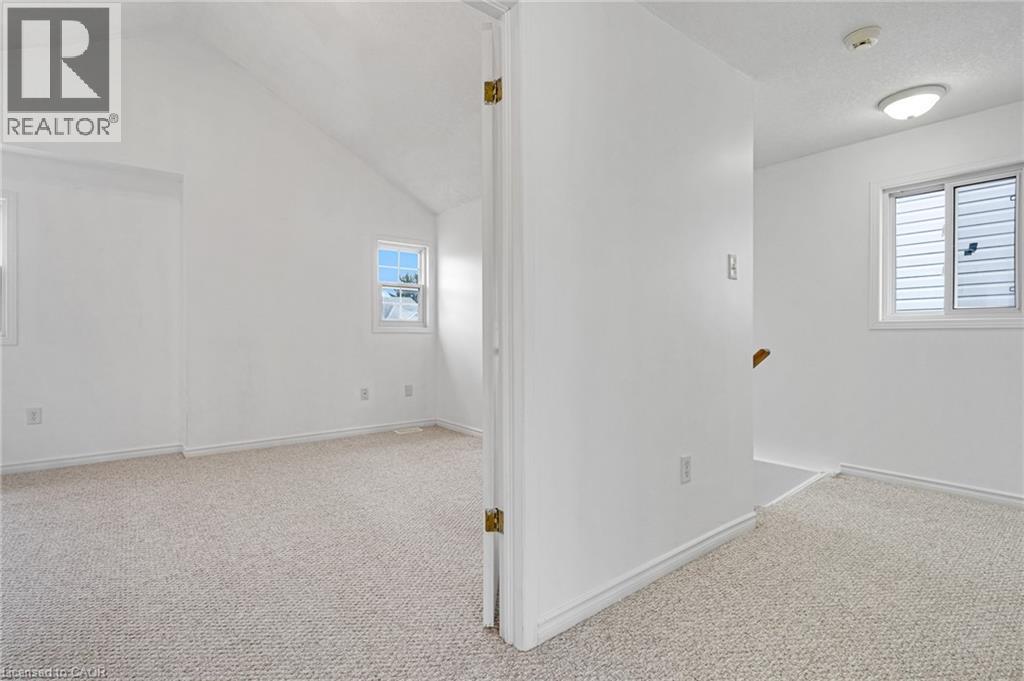 359 HIGHBROOK Crescent thumbnail 17
