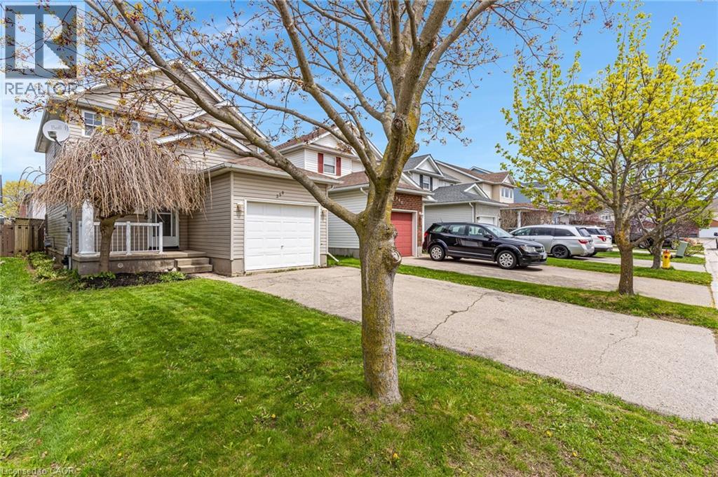 359 HIGHBROOK Crescent thumbnail 2