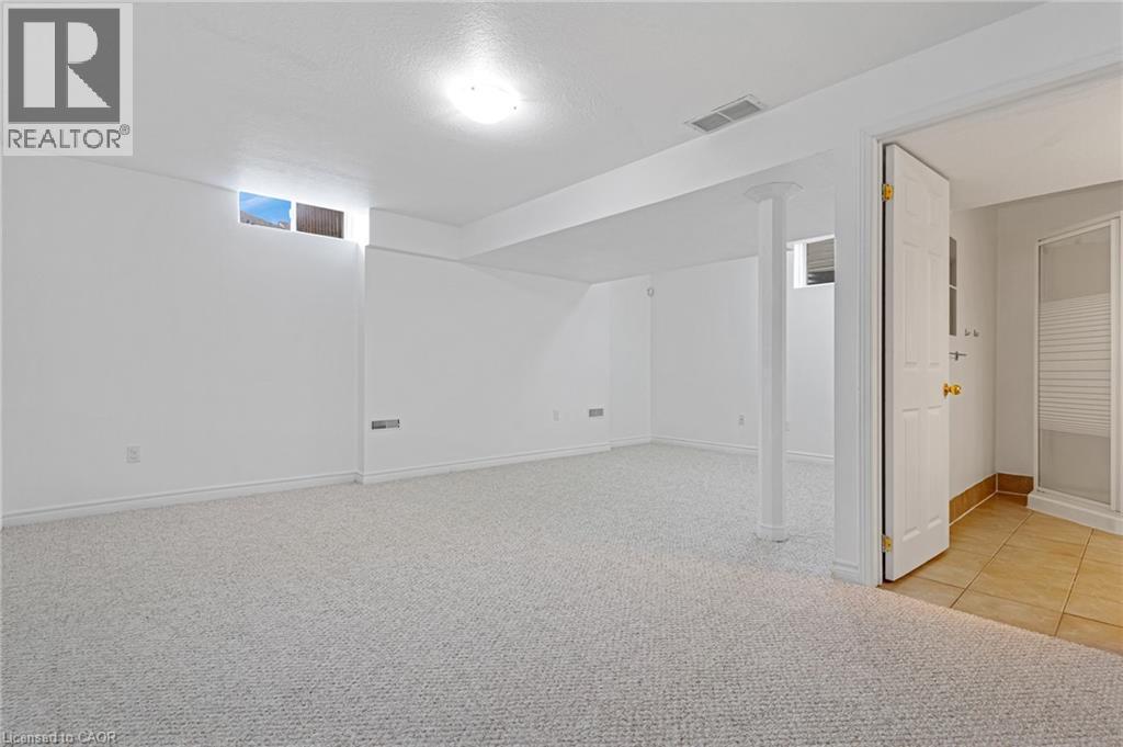 359 HIGHBROOK Crescent thumbnail 28