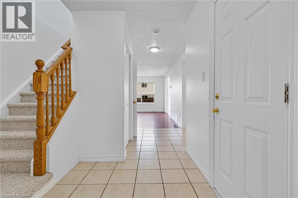 359 HIGHBROOK Crescent thumbnail 4