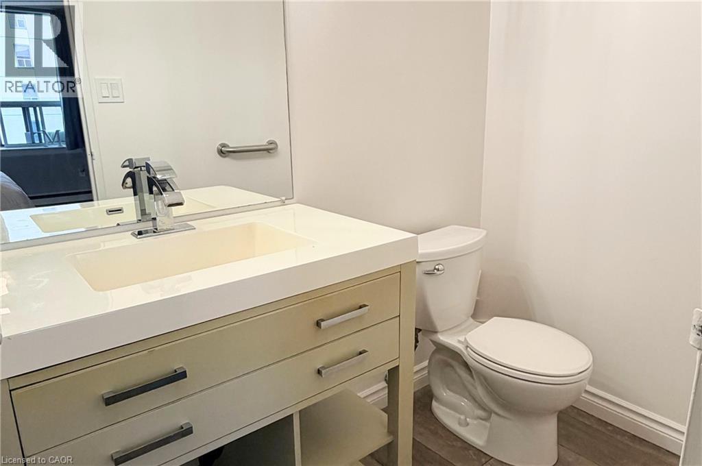 35 GREEN VALLEY Drive Unit# 1605 thumbnail 11