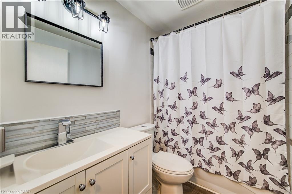 35 GREEN VALLEY Drive Unit# 1605 thumbnail 13