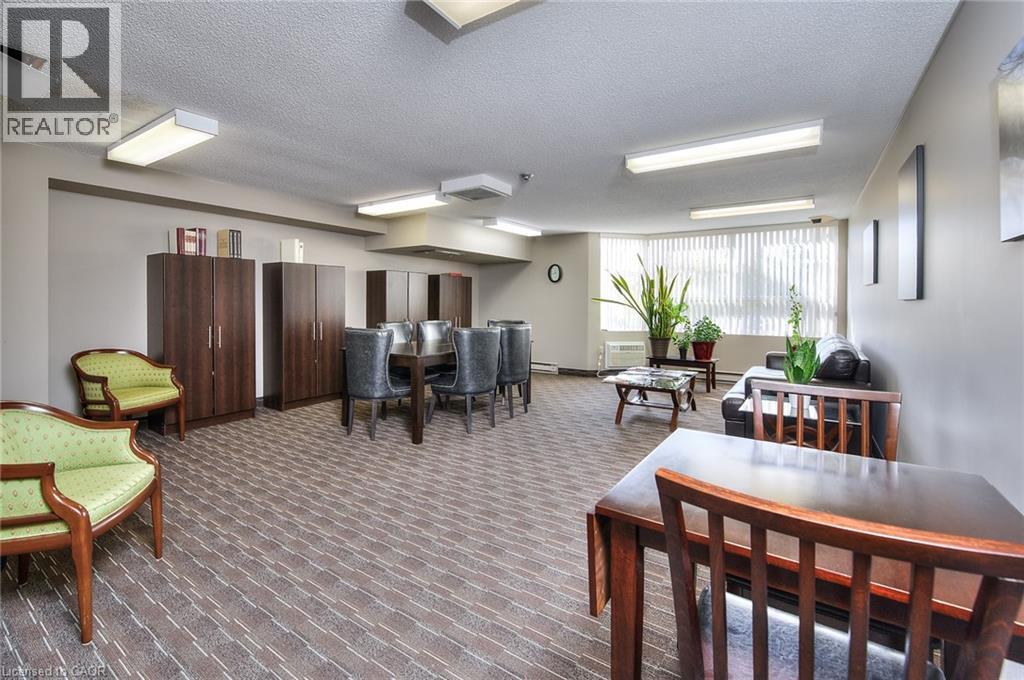 35 GREEN VALLEY Drive Unit# 1605 thumbnail 16