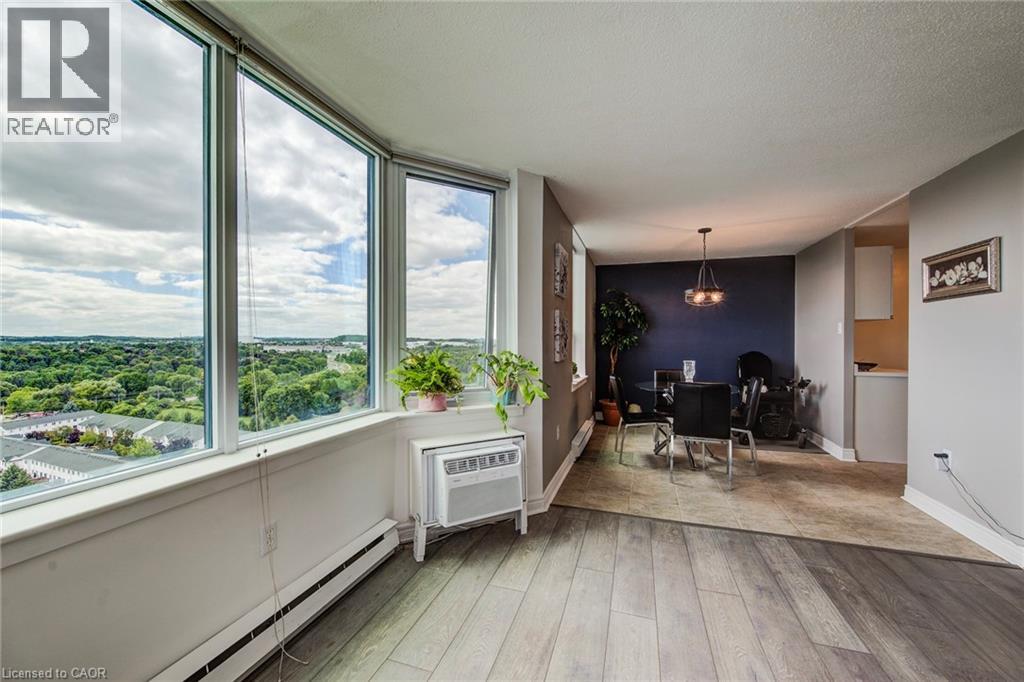 35 GREEN VALLEY Drive Unit# 1605 thumbnail 5