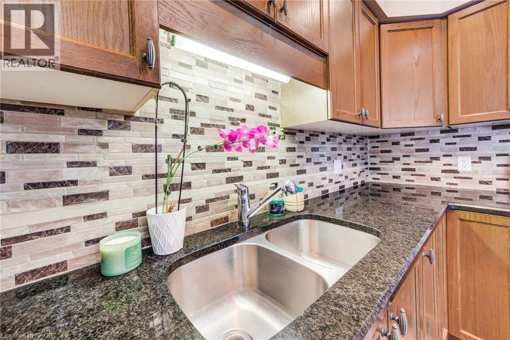330 DEARBORN Boulevard Unit# 7 thumbnail 16