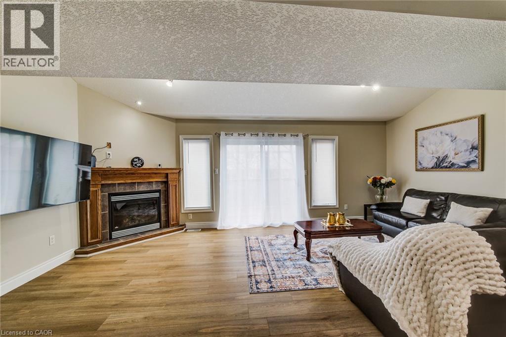 330 DEARBORN Boulevard Unit# 7 thumbnail 19