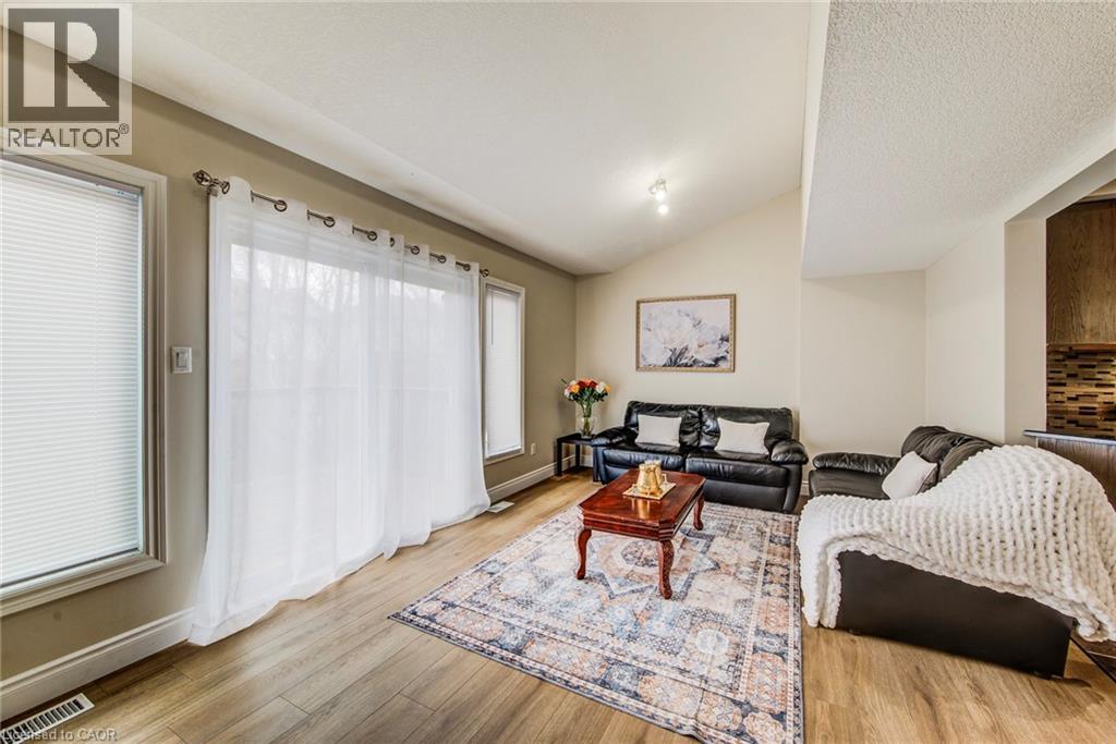 330 DEARBORN Boulevard Unit# 7 thumbnail 20