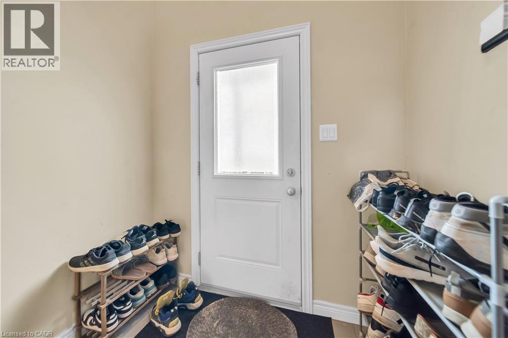 70 WILLOWRUN Drive Unit# G2 thumbnail 5