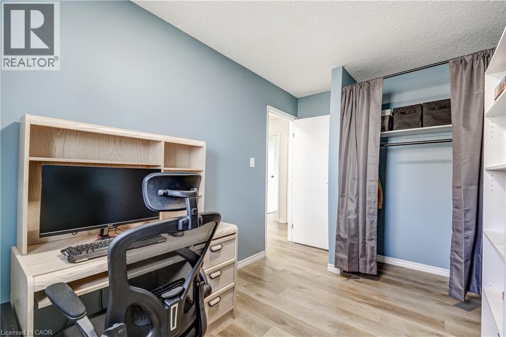 135 CHALMERS Street S Unit# 18 thumbnail 20