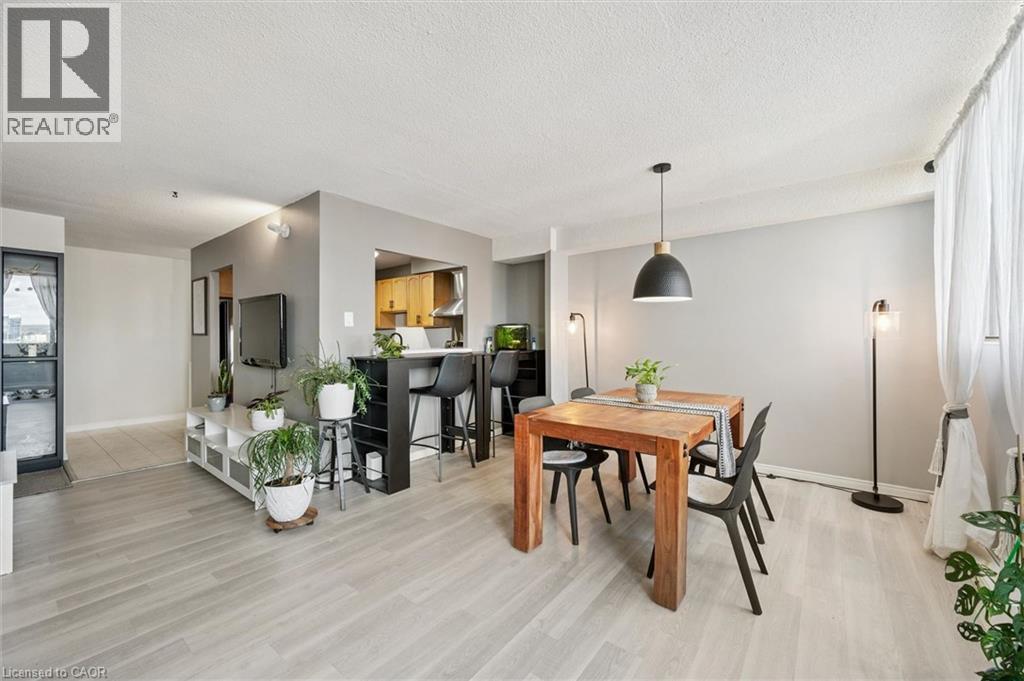 375 KING Street N Unit# 1406 thumbnail 7