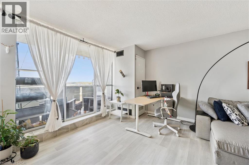 375 KING Street N Unit# 1406 thumbnail 8