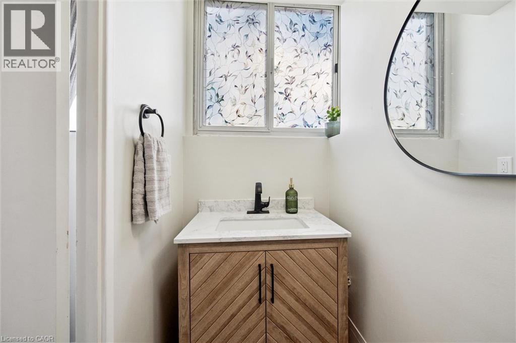 375 KING Street N Unit# 1406 thumbnail 17