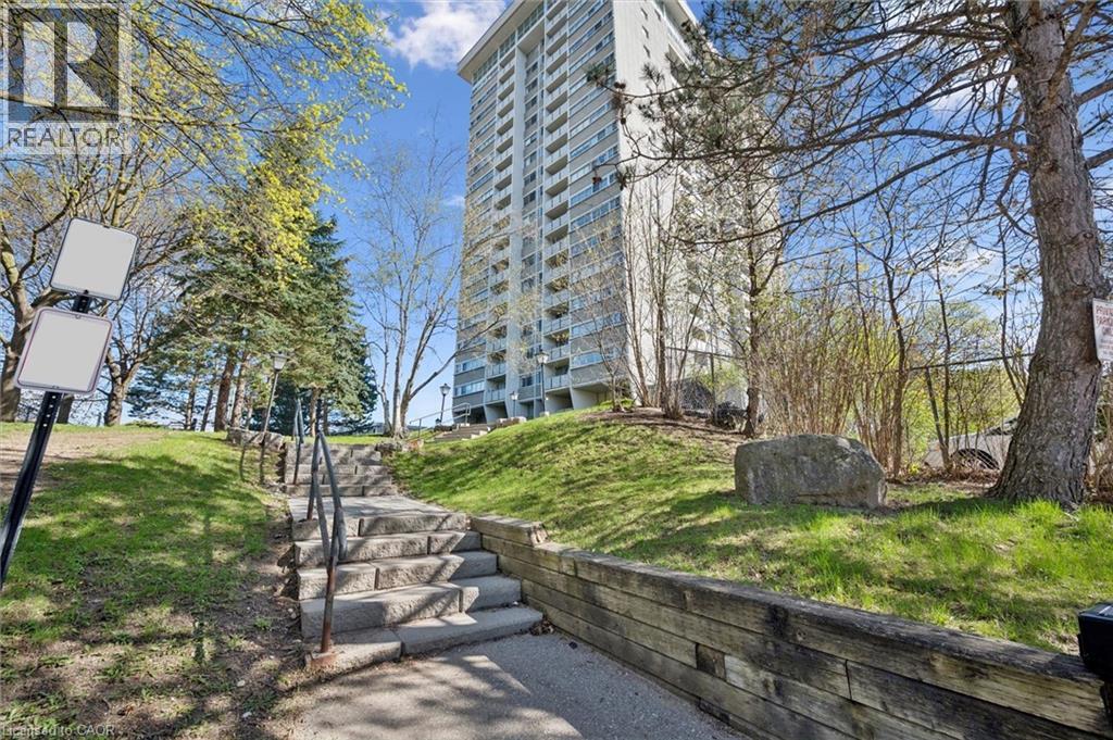 375 KING Street N Unit# 1406 thumbnail 29
