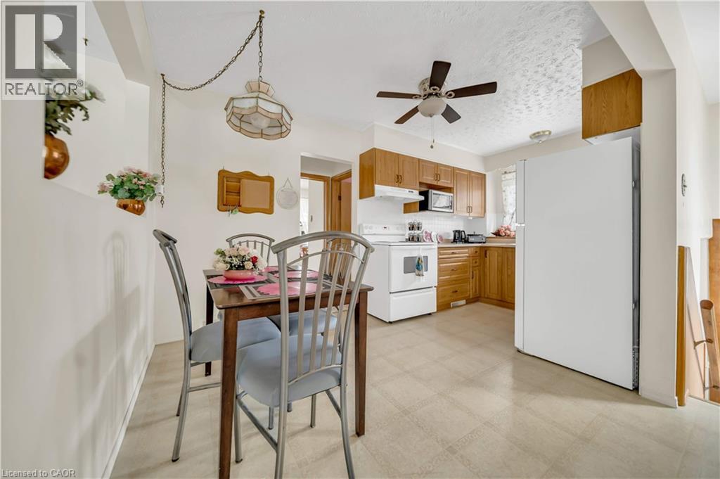 144 BYRON Avenue thumbnail 12
