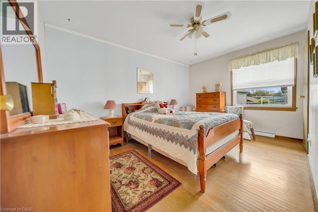 144 BYRON Avenue thumbnail 18